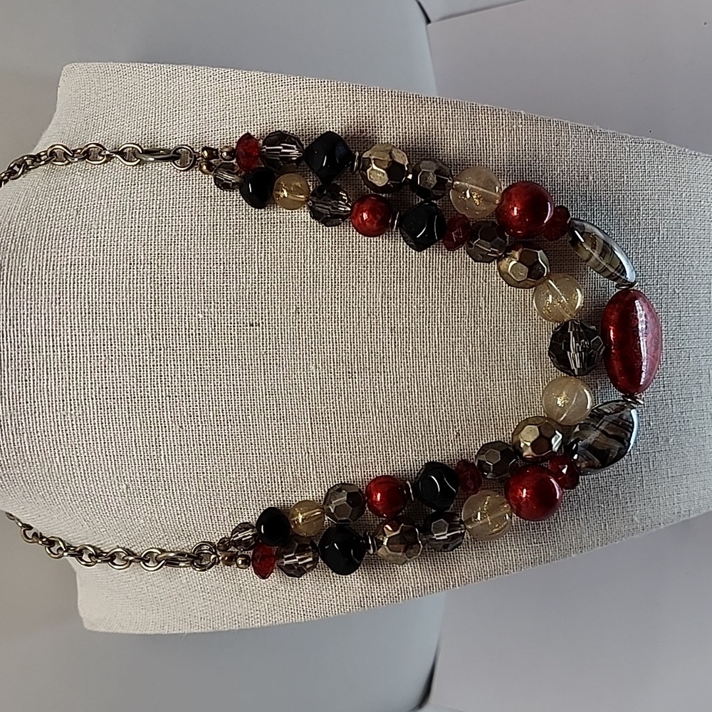 Faux Crystal Acrylic & Glass Red Black & Silvertone Necklace